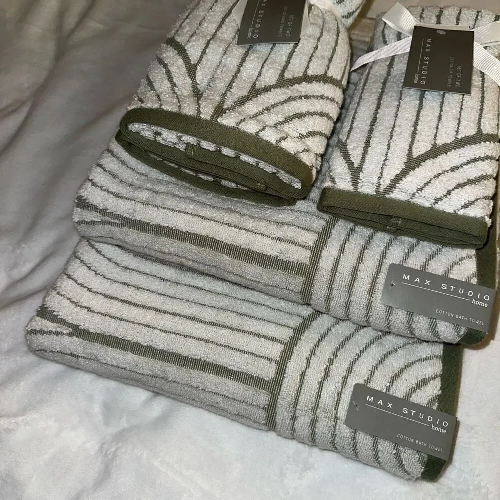 Max Studio Bath Towel Set Sage Green White Abstract 6 Pieces NWT